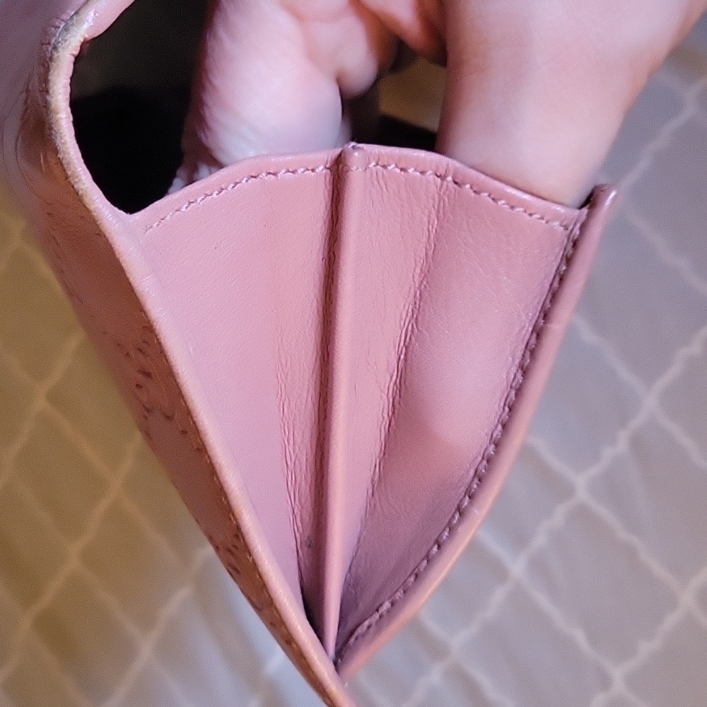 Gucci GG Guccissima Continental Wallet - Picture 9 of 16